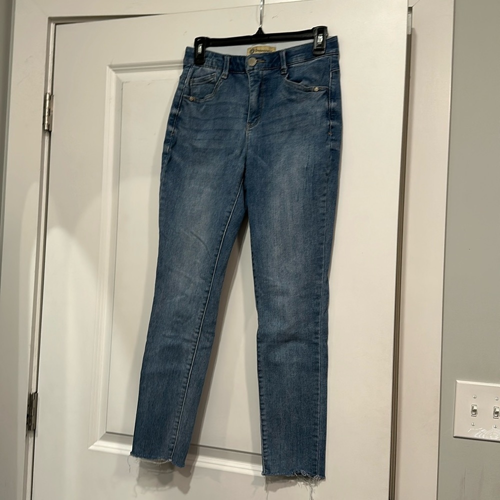 Democracy jeans distressed hem size 4